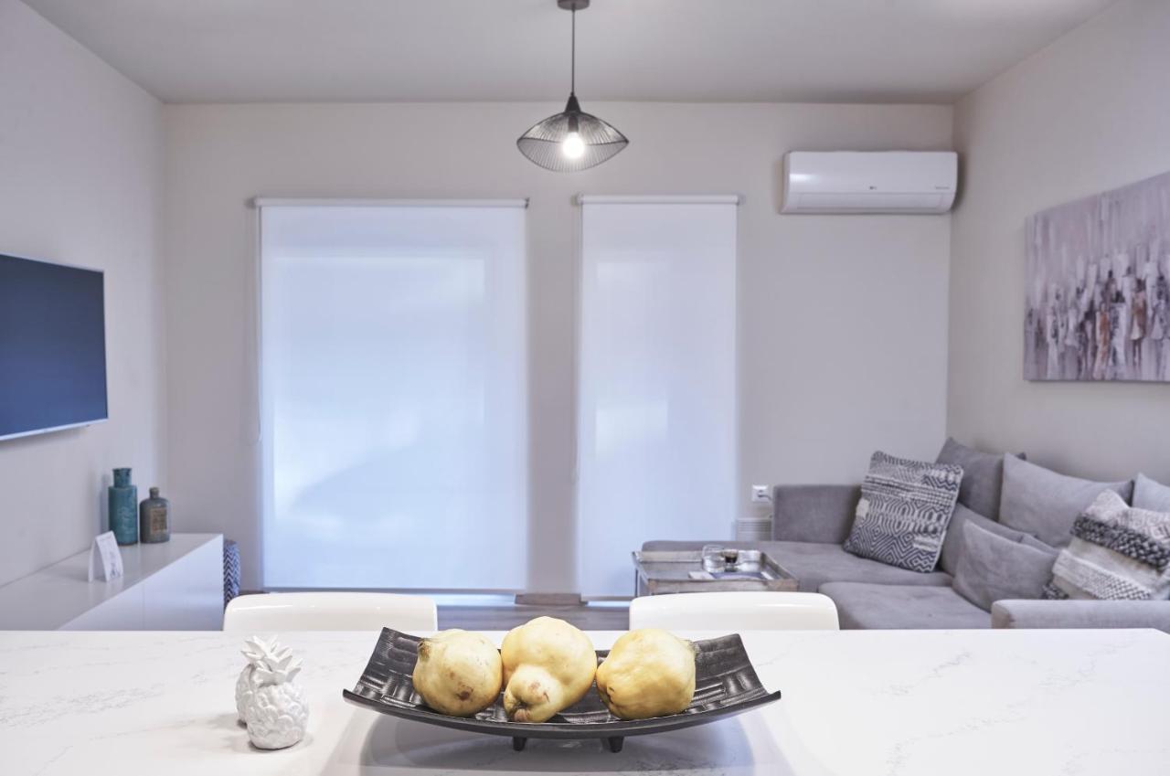Charitos Iχ, Chic N Modern 2Bd Apt Ateny Zewnętrze zdjęcie